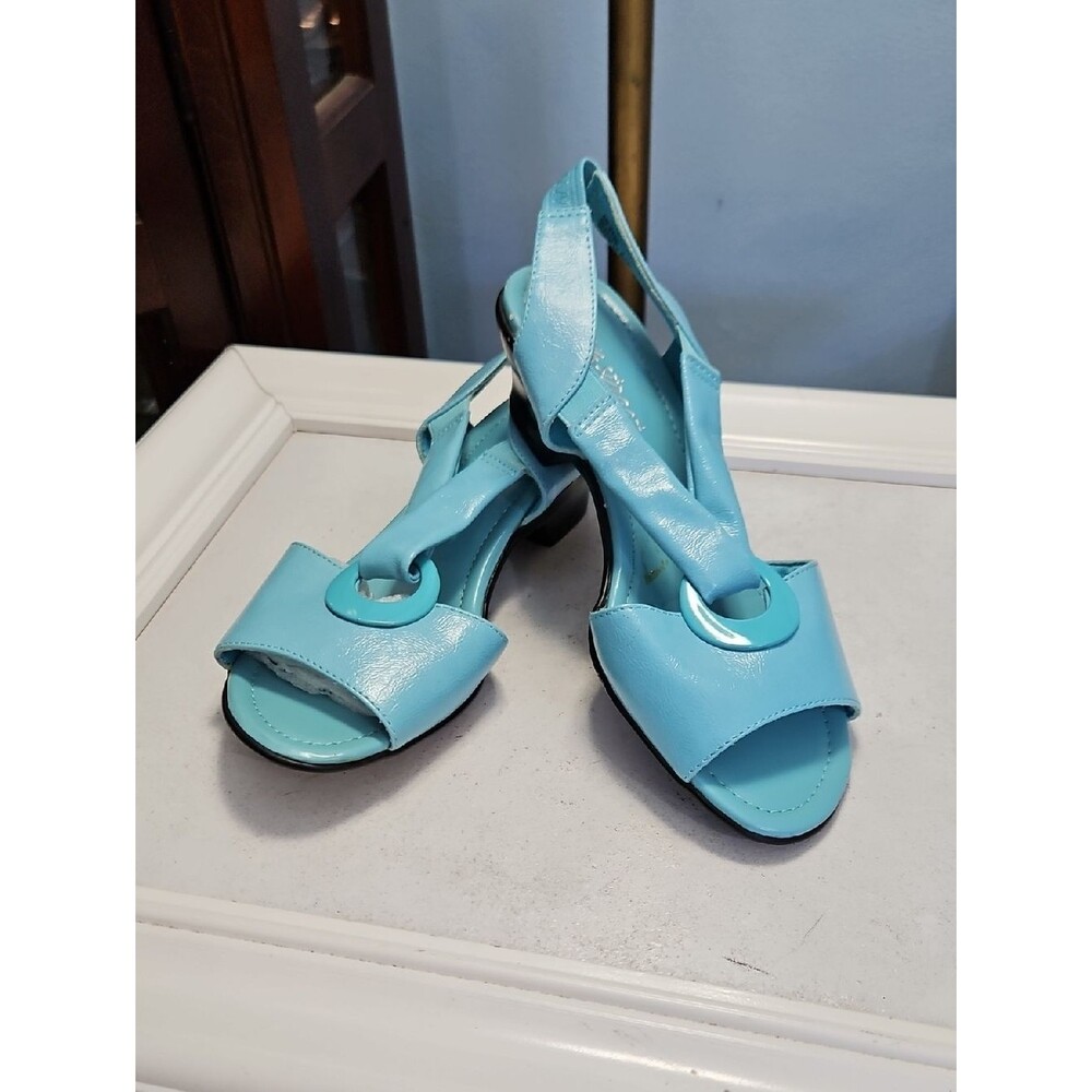 NWOT Easy Street Women’s Aqua Blue Slingback Heels Size 6.5W